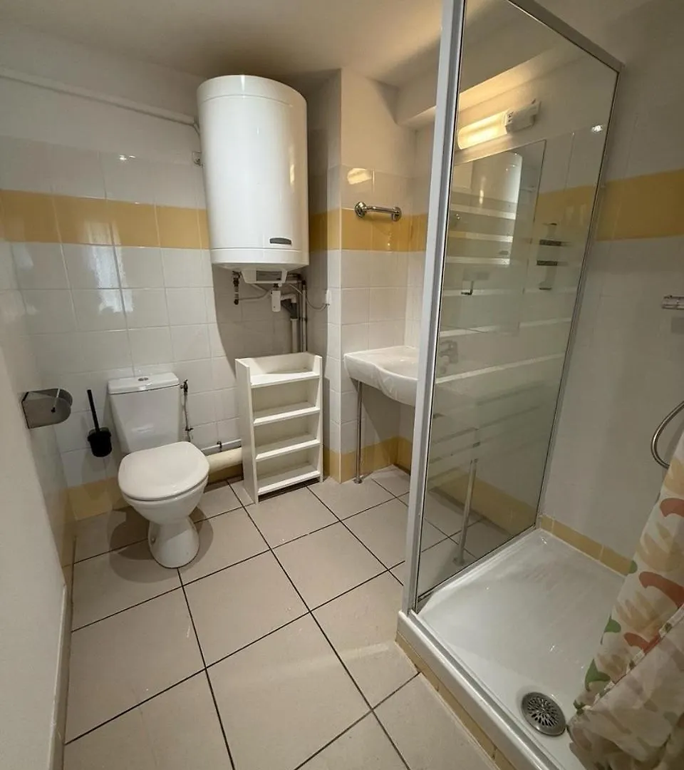 Studio 4 Parking Gratuit Aix-en-Provence Apartment